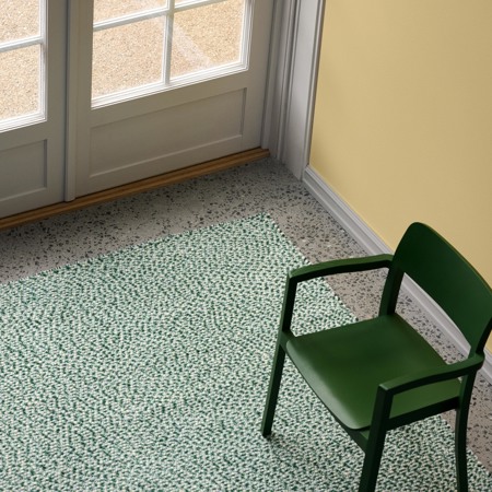 BRAIDED RUG - 140 x 200 - Green